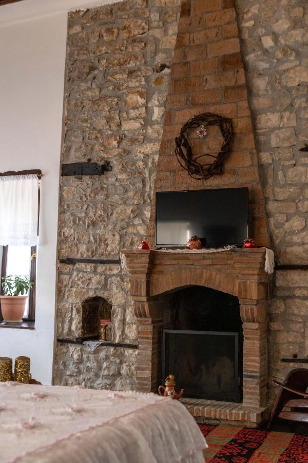 Bujtina Kodiket Guesthouse 베라트 외부 사진