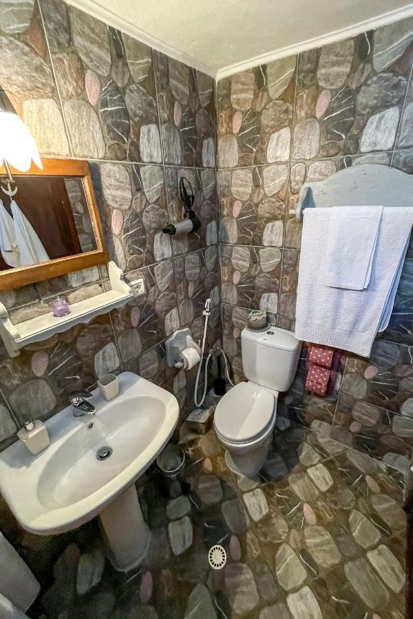 Bujtina Kodiket Guesthouse 베라트 외부 사진