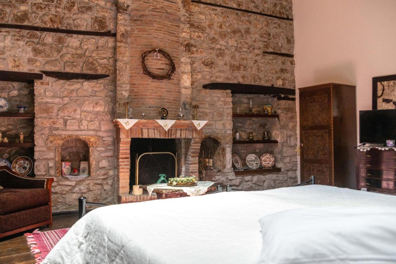 Bujtina Kodiket Guesthouse 베라트 외부 사진
